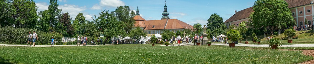O Fotomagazin / Gartentage im Historischen Stiftsgarten im Stift Seitenstetten 